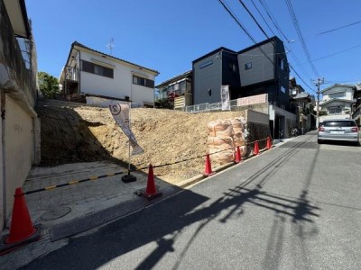 この街の住まいの事なら、センチュリー21　オオトリーハウスにお任せください！一戸建て・中古一戸建て・マンション・土地の情報は当社まで ■お好みのハウスメーカー様、建築家（設計事務所様）、工務店様へのご相談ＯＫです。