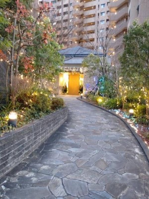 この街の住まいの事なら、センチュリー21　オオトリーハウスにお任せください！一戸建て・中古一戸建て・マンション・土地の情報は当社まで ～戸建でも憧れるLDK30帖以上のワンフロア独立のプレミアム住戸～
