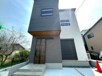 この街の住まいのご相談は、信頼度地域No.1のプロフェッショナル<br>センチュリー21オオトリーハウスにお任せ下さい。 ～残り一邸の新築戸建で新たな暮らしを始めませんか～