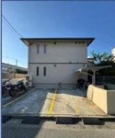 □2016年建築の収益物件(アパート)
□パナホーム建築の軽量鉄骨住宅
□ペット(犬・猫)との共生に特化した賃貸住宅
□敷地内駐車場2区画+バイク駐輪場有り