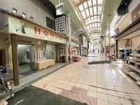 ■駅近の1階部分・店舗◎
■使用面積；約65.61坪！
■近隣はアクトアモーレ、その他商業施設が充実の好立地◎
■飲食可！！
■人通りの多い環境◎